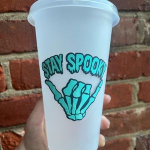 Stay spooky cup